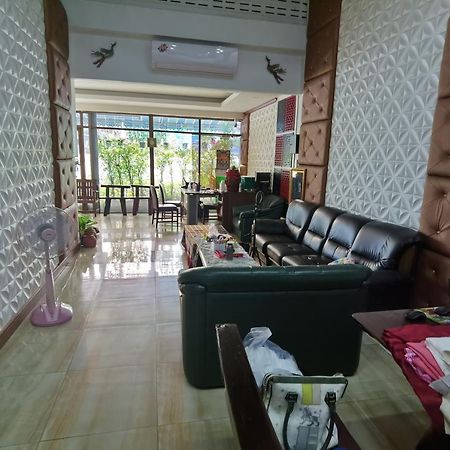 A Lanna Boutique House Hotel Chiang Mai Buitenkant foto