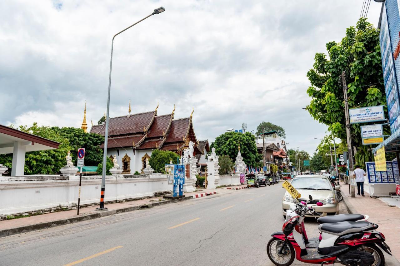 A Lanna Boutique House Hotel Chiang Mai Buitenkant foto